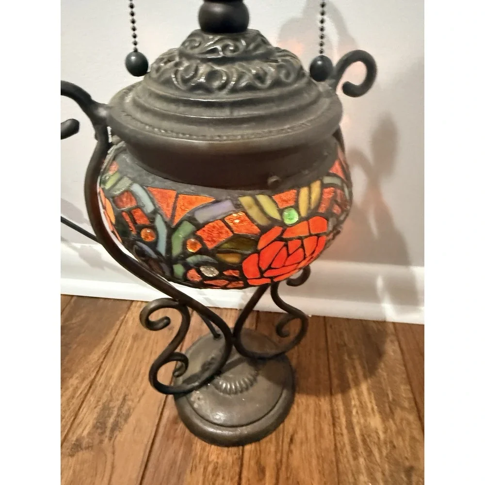 Tiffany Style Table‎ Lamp Stained Glass Rose Flowers Scroll Bulb BASE ONLY WORKS